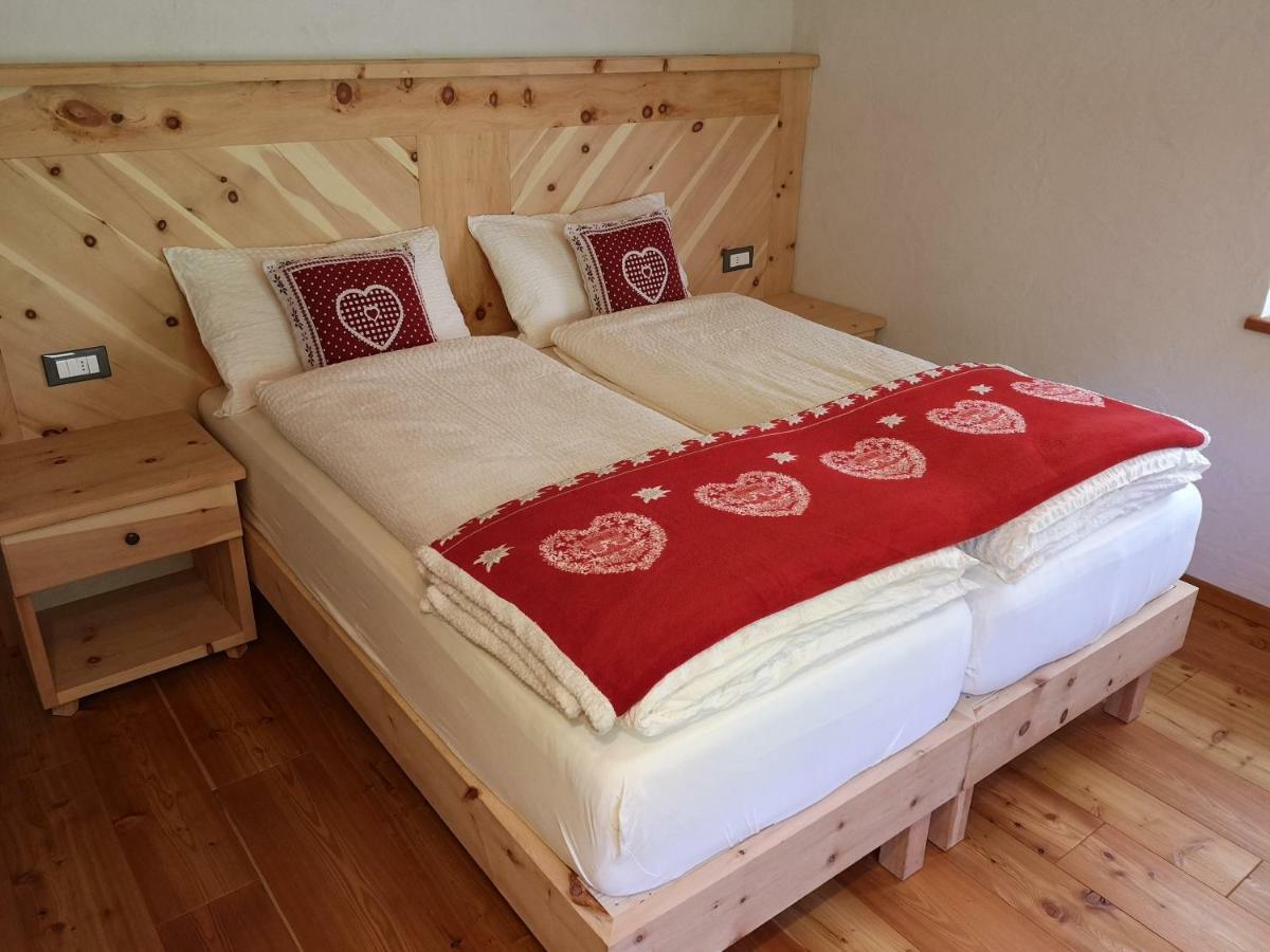 Restor Natura Malga Mondent Hotell Pracorno di Rabbi Exteriör bild